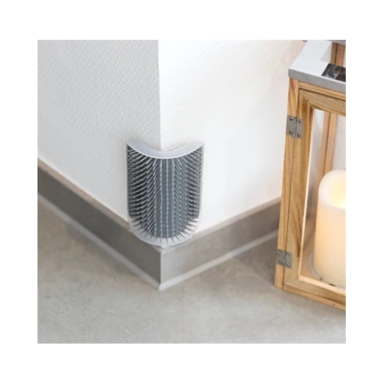 Trixie Massage Brush Wall Corner Gray